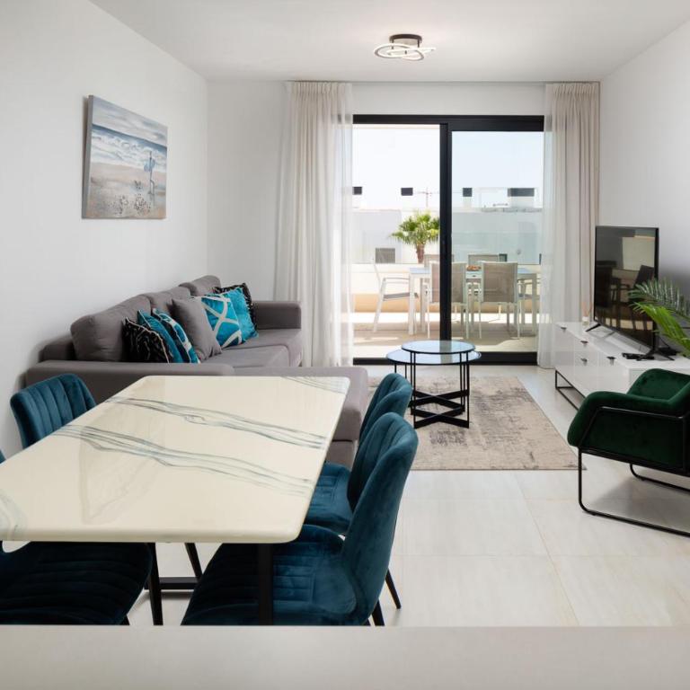 Las Olas Apartment by Alfresco Stays - Apartamento Deluxe de 2 dormitorios con vistas al jardín - 1