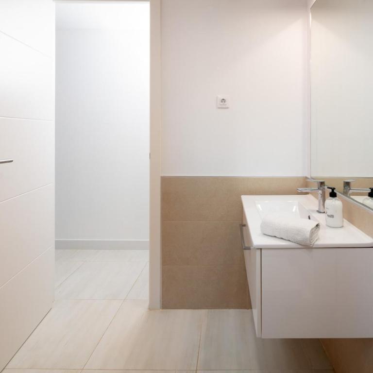 Las Olas Apartment by Alfresco Stays - Apartamento Deluxe de 2 dormitorios con vistas al jardín - 9