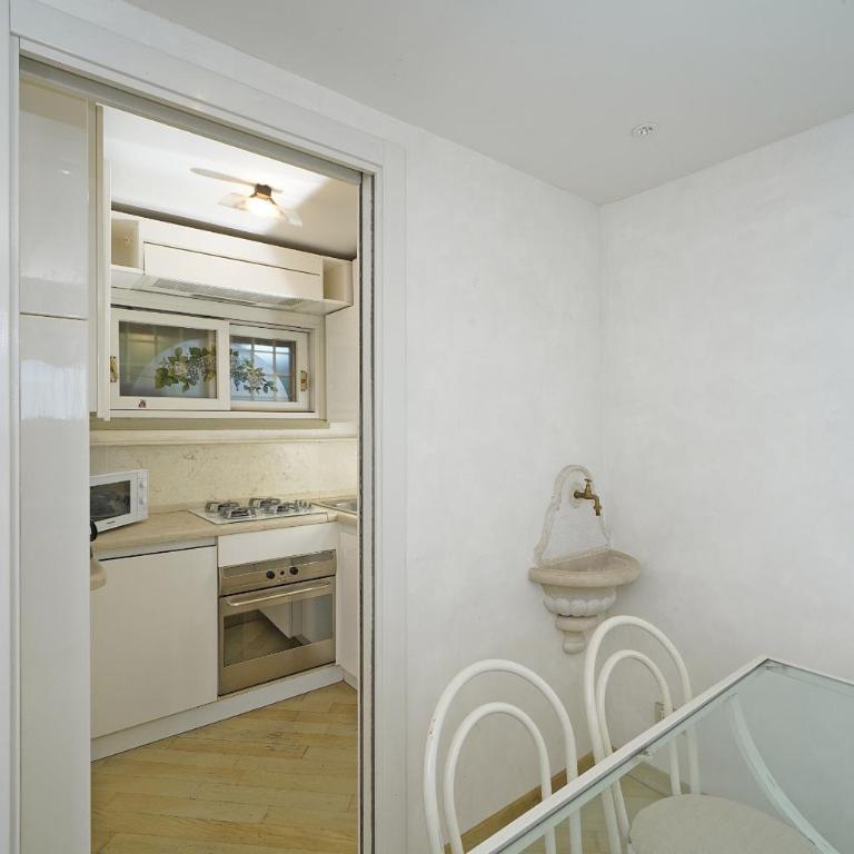Il Melagrano A12 by Wonderful Italy - Apartment - 25
