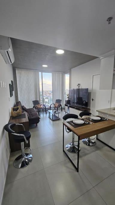 Apartamento con pileta en Asunción centro - One-Bedroom Apartment - 44