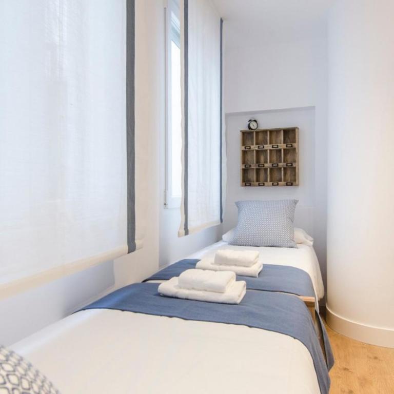 Bright Cozy 2BD 2BTH with Balcony - Chueca - Apartment - 27