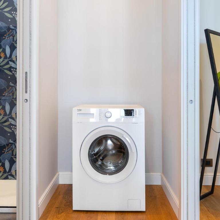 Moderno Attico con Vista Panoramica e Piscina - Appartamento con 2 Camere da Letto - 18