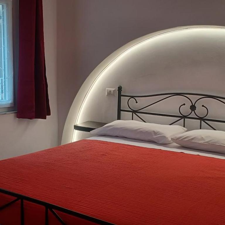 Le Quattro Stagioni - Camera Matrimoniale con Bagno Privato - 1