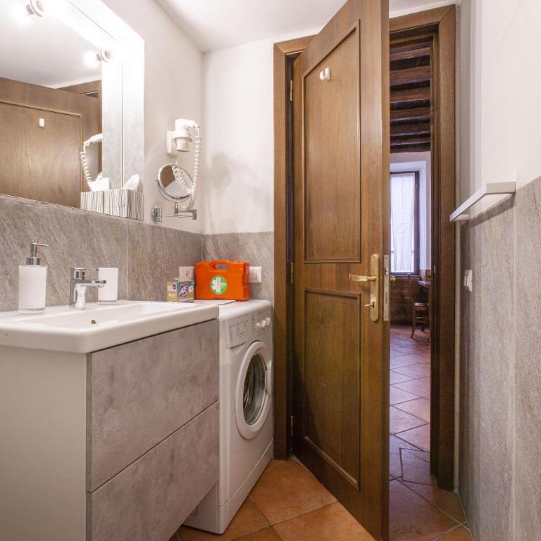 Happy Trastevere in Rome - Appartamento con 2 Camere da Letto - 24