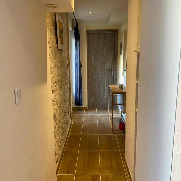Appartement de plain-pied avec jardin - One-Bedroom Apartment - 11