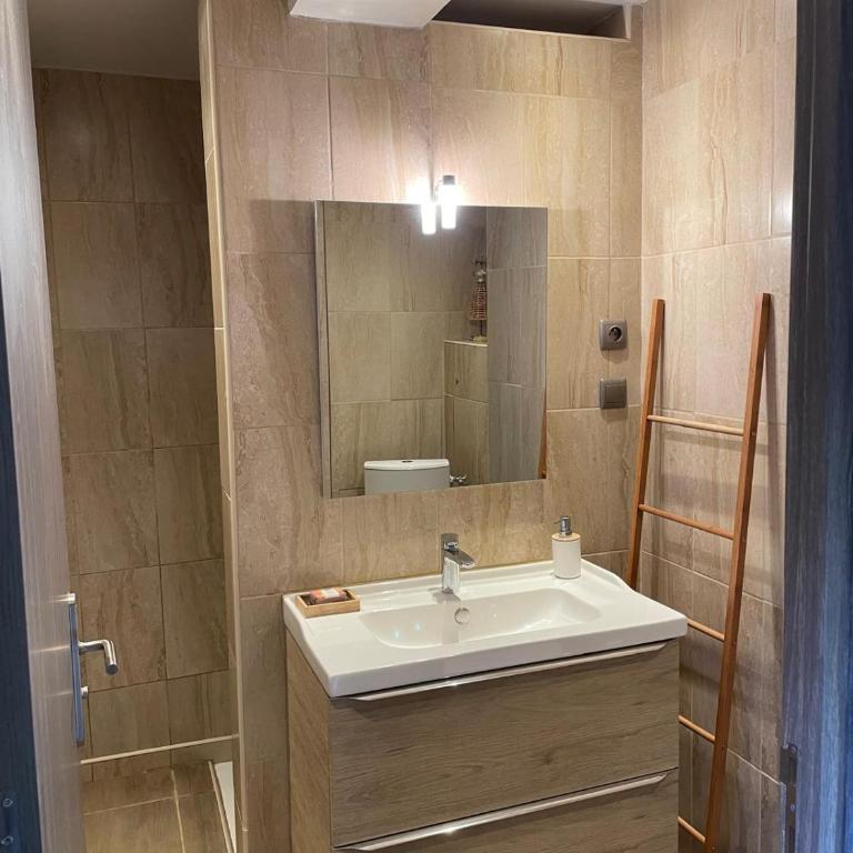 Appartement de plain-pied avec jardin - One-Bedroom Apartment - 17