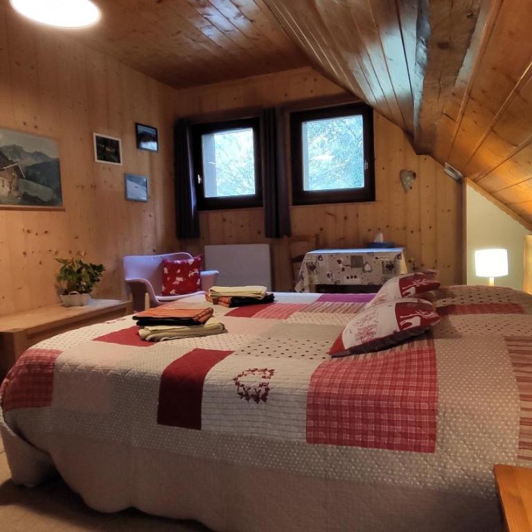 La Grange Aux Loups - Chambre Double ou Lits Jumeaux avec Salle de Bains Privative - 1