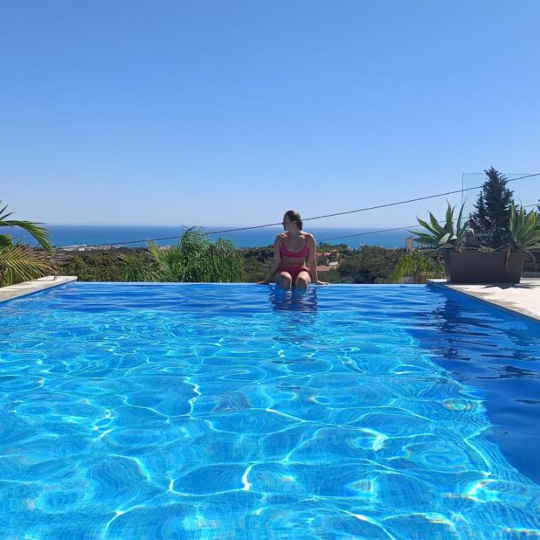 Happyplace Malaga - Villa with Panoramic Sea View Heated Infinity Saltwater Pool - Villa con vistas al mar - 2