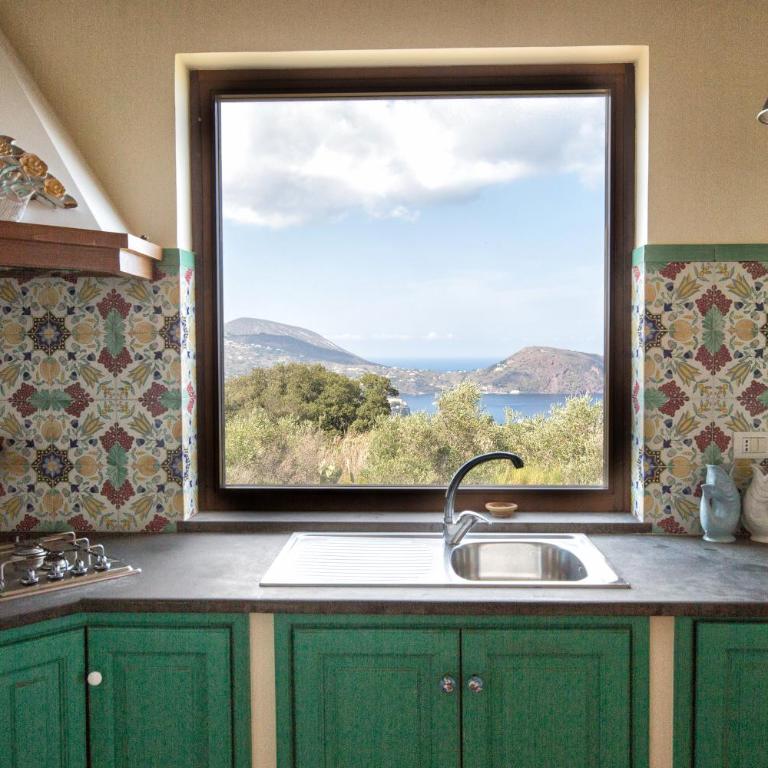 Sealight Villa Lipari - Vista e Piscina - Villa con 3 Camere da Letto - 4