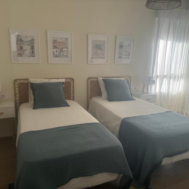 Ca Maruja - Two-Bedroom Apartment with Sea View - 14