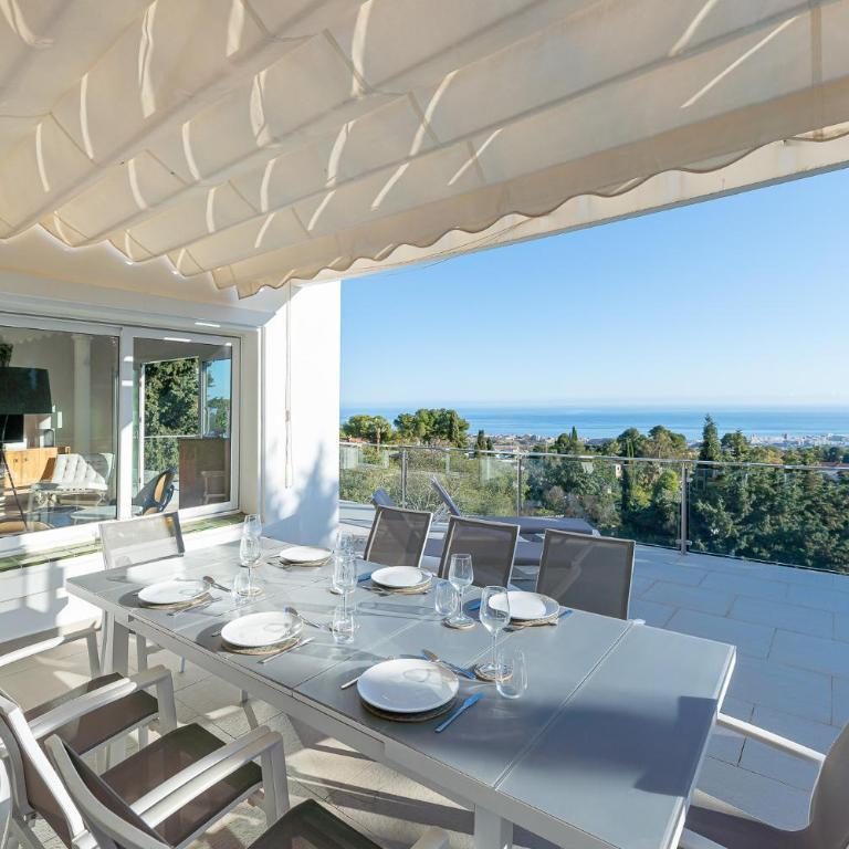 Stunning Villa with Panoramic Views of the Med - Villa Deluxe - 2