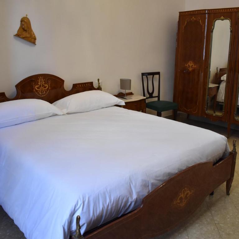 La Napoli di zia Lina - Appartamento con 2 Camere da Letto - 20
