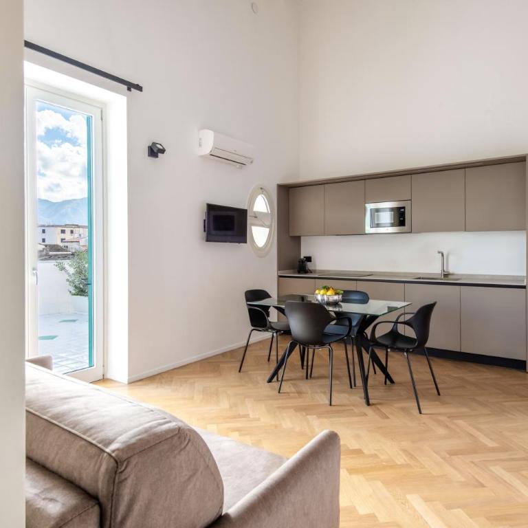 Giglio Suites - Superior Accommodations - Monolocale Deluxe - 10