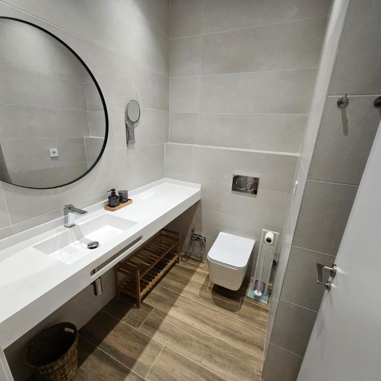 HOB Miracle - Two-Bedroom Apartment - 5