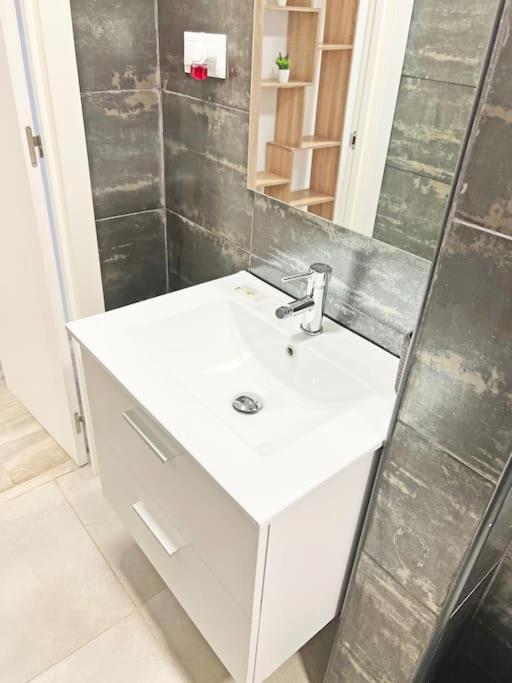 Apartamento Reformado 3 habitaciones AC - Apartamento de 3 dormitorios - 41