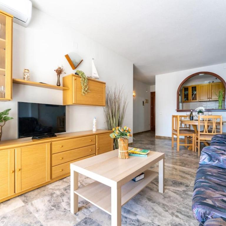 Oasis Salou (6Pax) PortAventura Pool Wifi Parking - Three-Bedroom Apartment with Sea View - 69