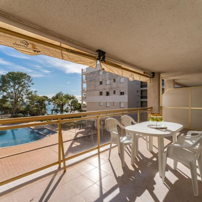 Oasis Salou (6Pax) PortAventura Pool Wifi Parking - Three-Bedroom Apartment with Sea View - 46