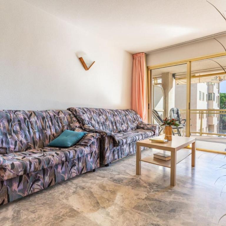 Oasis Salou (6Pax) PortAventura Pool Wifi Parking - Three-Bedroom Apartment with Sea View - 23