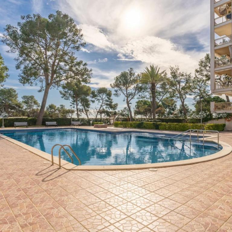 Oasis Salou (6Pax) PortAventura Pool Wifi Parking - Three-Bedroom Apartment with Sea View - 14