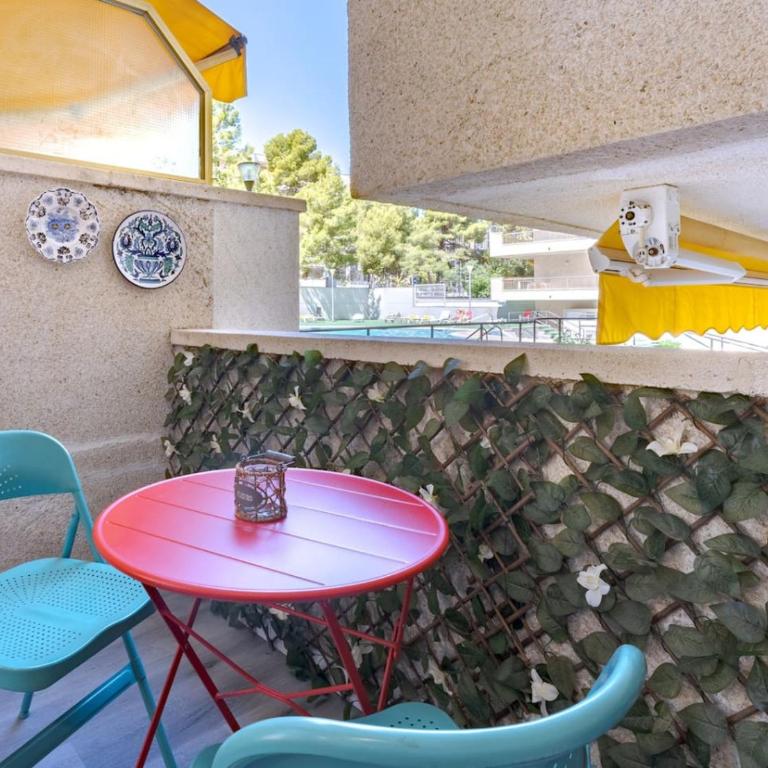 Salou (3pax) Charm Cozy Lovely AC WiFi - Apartment with Pool View - 26