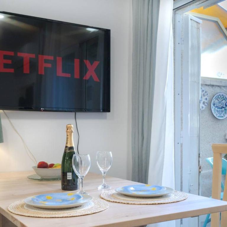 Salou (3pax) Charm Cozy Lovely AC WiFi - Apartment with Pool View - 7