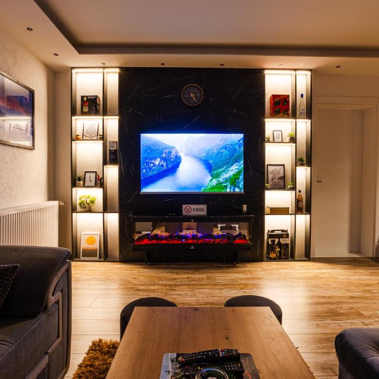 SKS plus - Two-Bedroom Apartment - 13