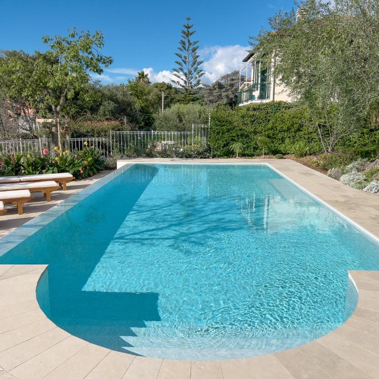 Villa Mimosa Diano Marina: exclusive use villa, garden, barbecue, 3 bedrooms and 3 bathrooms - Villa - 83