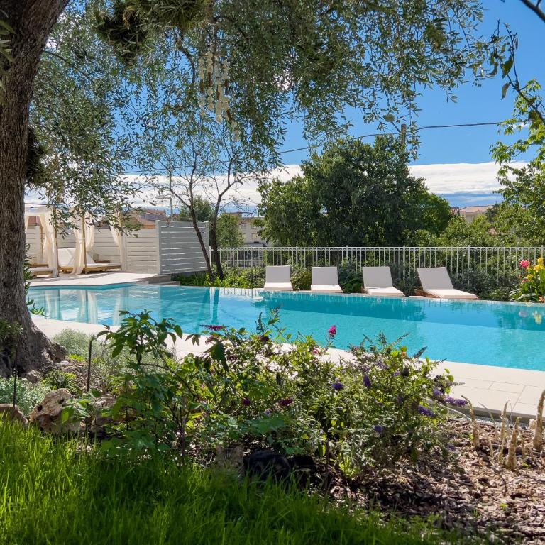 Villa Mimosa Diano Marina: exclusive use villa, garden, barbecue, 3 bedrooms and 3 bathrooms - Villa - 91