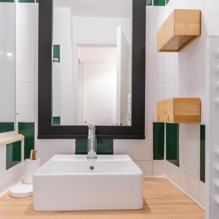 Les Pins dorés le petit nid douillet et cosy - Appartement 1 Chambre - 24