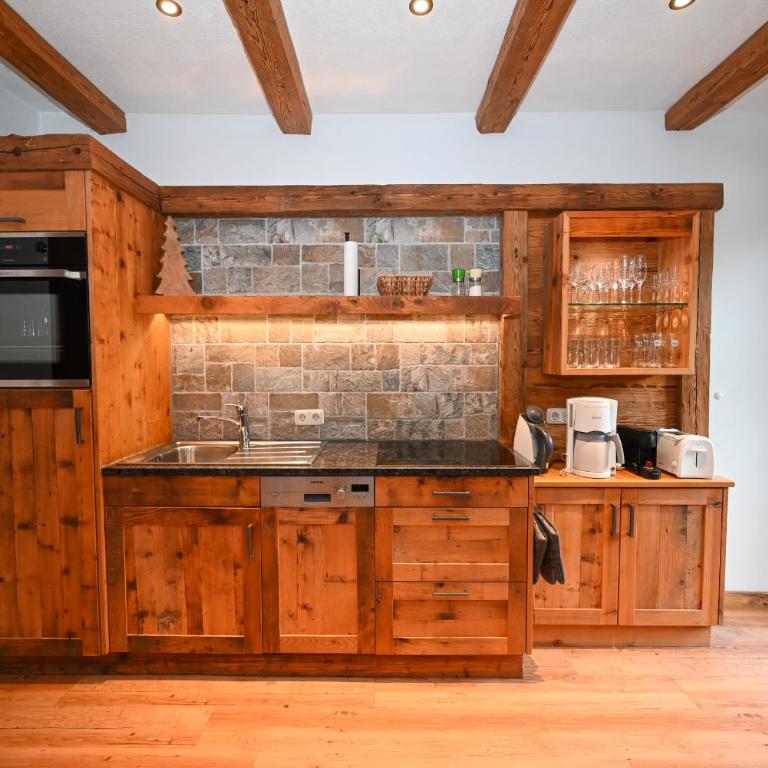 Landhaus Simone incl JOKER CARD by All in One Apartments - Apartment mit 1 Schlafzimmer und Balkon - 12