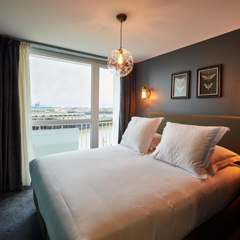 Hôtel Mônsieur Georges - Chambre Double avec Balcon - Vue sur Mer - 3