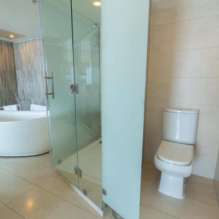 Terrado Suites Antofagasta - Suite Presidencial con cama extragrande - 10