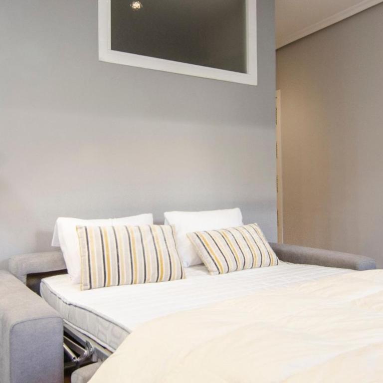 Bright Cozy with Awesome views - City centre - One-Bedroom Apartment - 5