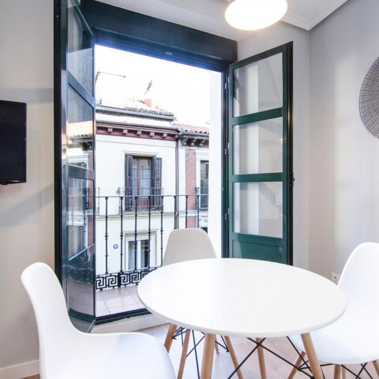Bright Cozy with Awesome views - City centre - One-Bedroom Apartment - 9
