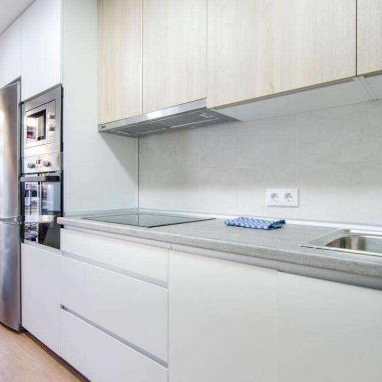 Bright Cozy with Awesome views - City centre - One-Bedroom Apartment - 13