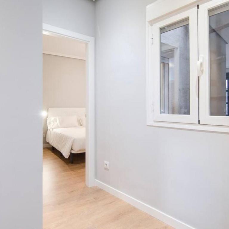 Bright Cozy with Awesome views - City centre - One-Bedroom Apartment - 14
