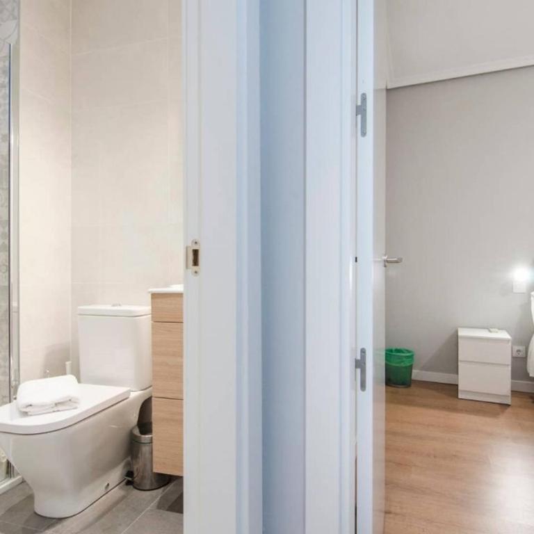 Bright Cozy with Awesome views - City centre - One-Bedroom Apartment - 19