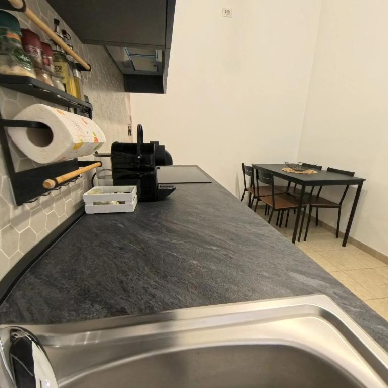 La casetta ai colli - Vicino alla Metro A - Two-Bedroom Apartment - 27