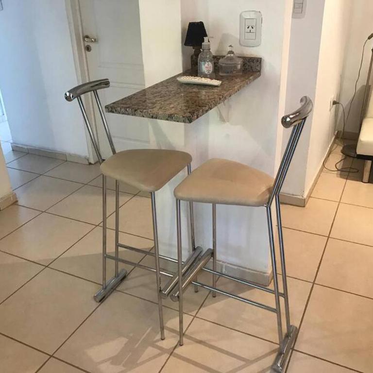 Amplio departamento en la mejor zona de Mendoza - Apartamento de 2 dormitorios con balcón - 7