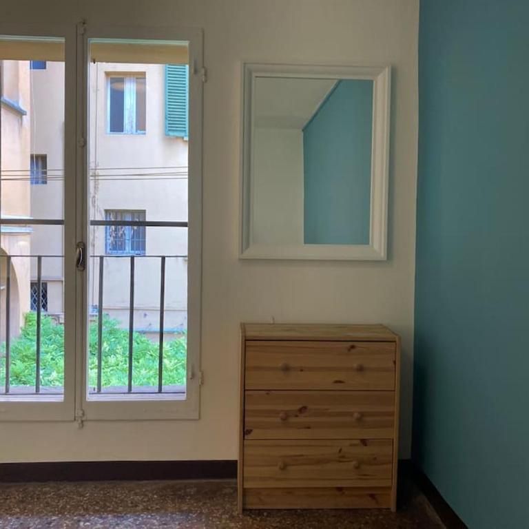 Portico dei Servi Central Historical Apartment - Three-Bedroom Apartment - 28