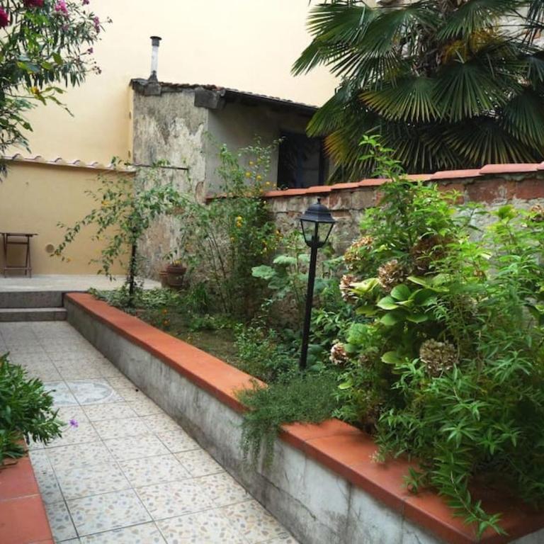 Charming Garden in Florence - Appartamento con 2 Camere da Letto - 20