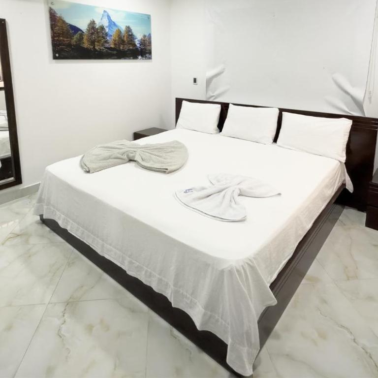Hotel Big New York - Habitación con cama extragrande. - 3