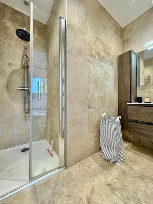 Villa Florida, Apt 8 prs, Piscine, Clim, Parking - Apartment mit 3 Schlafzimmern - 11