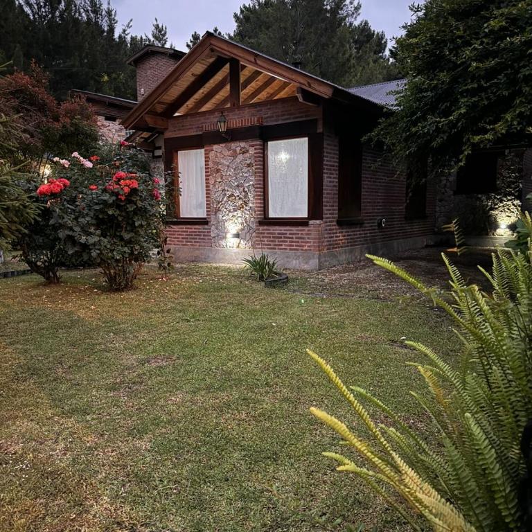 OKIN 6 La Emperatriz - Three-Bedroom House - 12