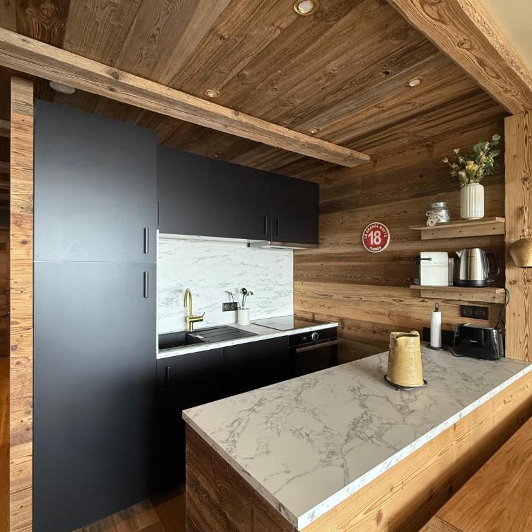 MyHome - L'Absinthe Bleue - Appartement 4-6 personnes neuf 4 étoiles - balcon sud- ski aux pieds - Tignes Val Claret - Appartement 2 Chambres avec Vue sur la Montagne - 5