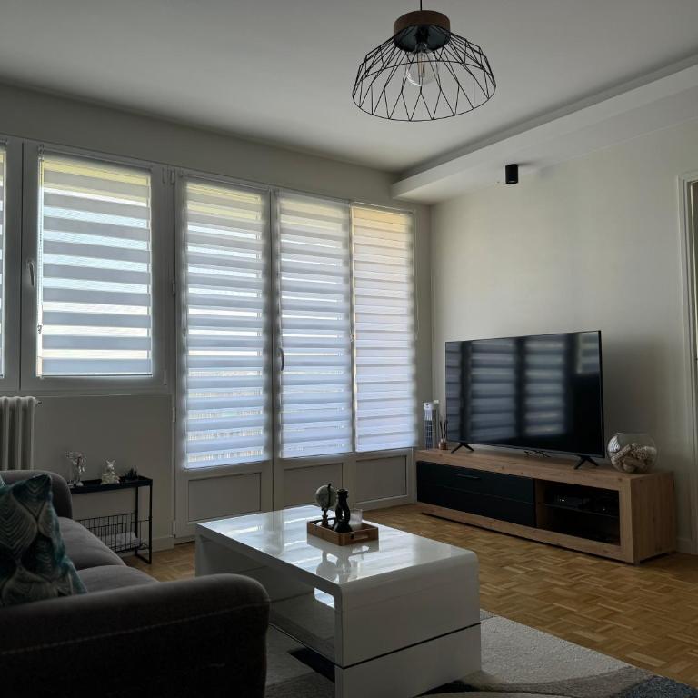 Appartement chaleureux et spacieux T3 - Apartamento de 2 dormitorios - 15