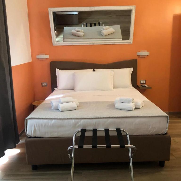 Mole Adriana Guest House - Dreibettzimmer mit eigenem Bad - 1