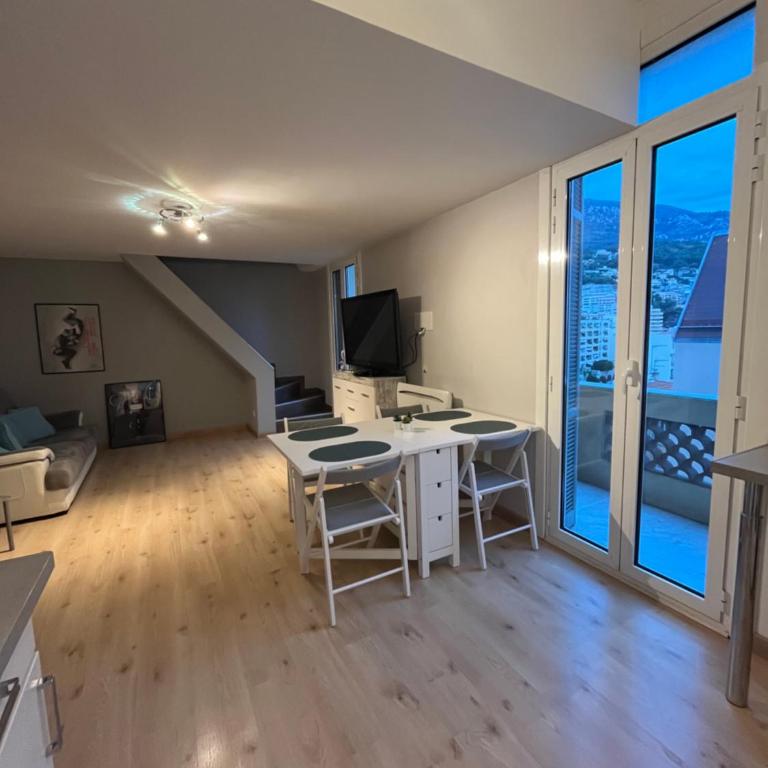 Duplex à la frontière de Monaco - Appartement 3 Chambres - 11
