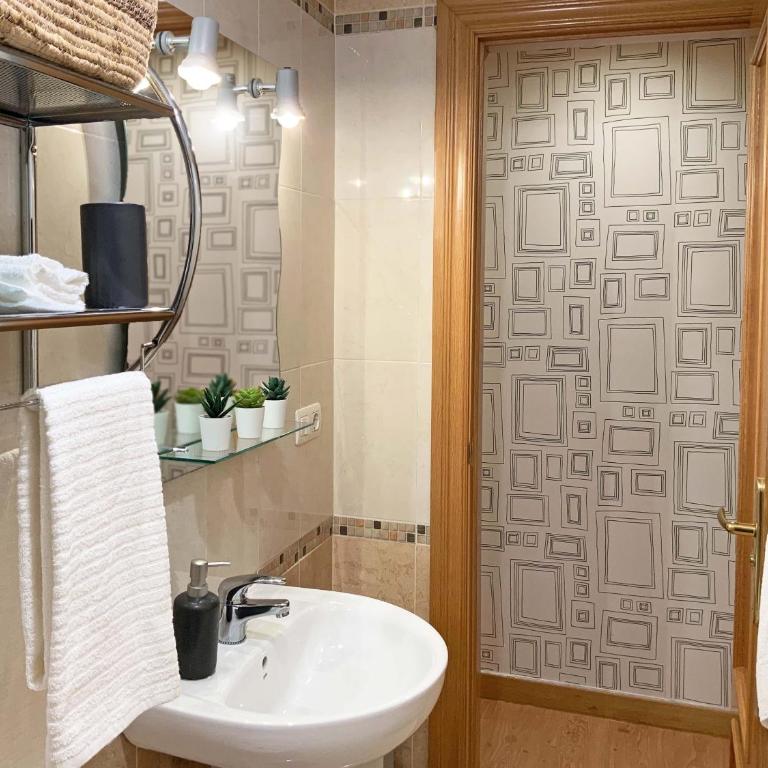 Erase una vez Apartamento turistico junto a la Catedral de Burgos - Apartamento de 2 dormitorios - 32