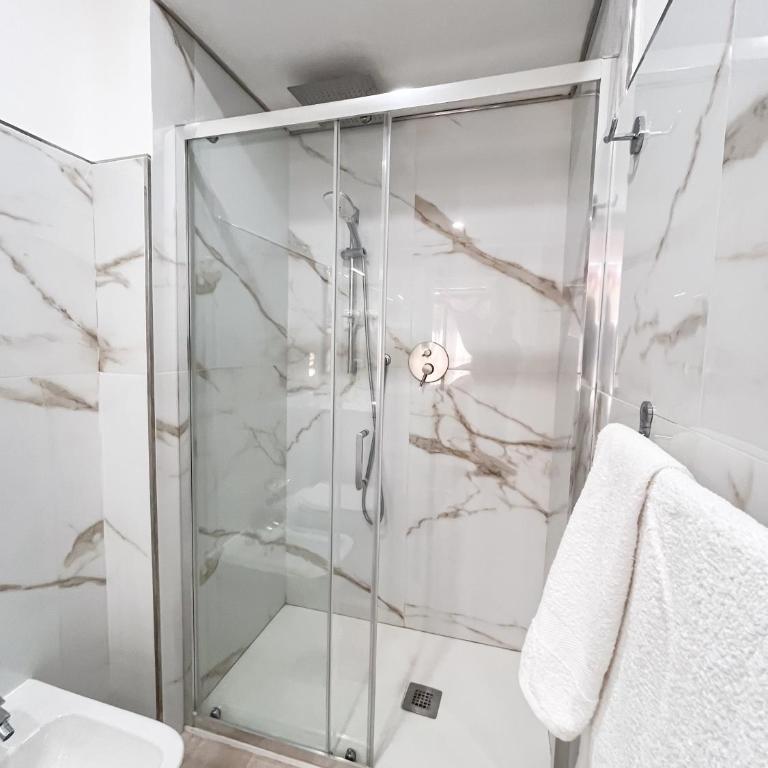 La Dolce Casa - Double Room with Private Bathroom - 15